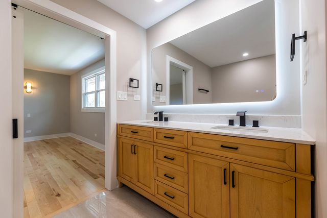 249 Johnson Avenue, Frankfort, IL 60423