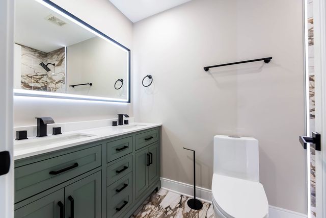 249 Johnson Avenue, Frankfort, IL 60423