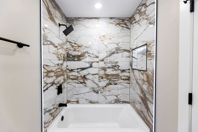 249 Johnson Avenue, Frankfort, IL 60423