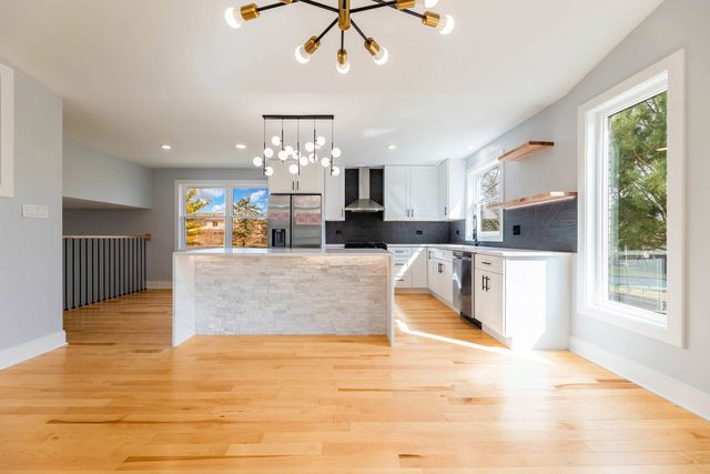 249 Johnson Avenue, Frankfort, IL 60423