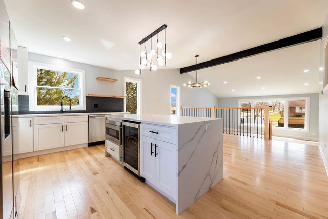 249 Johnson Avenue, Frankfort, IL 60423