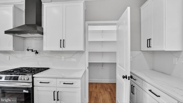 2001 POPLAR RIDGE RD, Pasadena, MD 21122