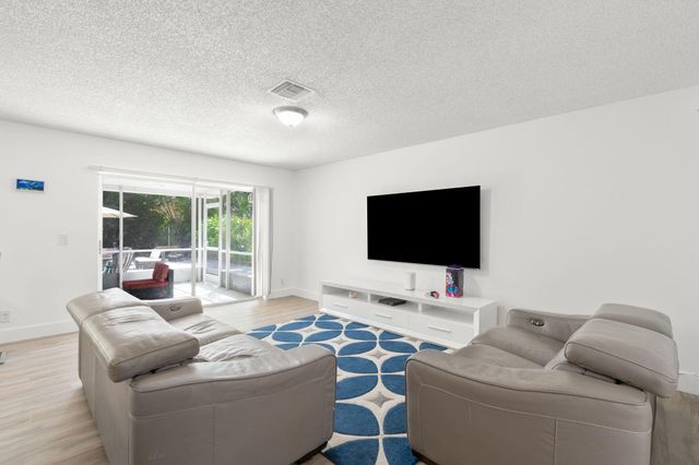 4846 Purdue Drive, Boynton Beach, FL 33436