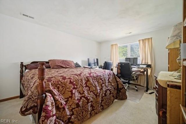 308 Peachwood CT, Suffolk, VA 23434