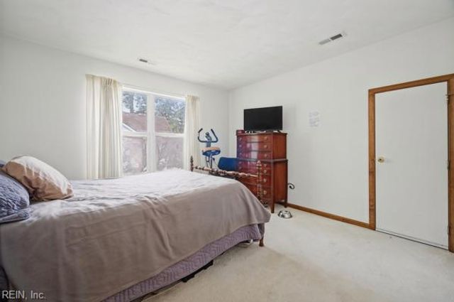 308 Peachwood CT, Suffolk, VA 23434