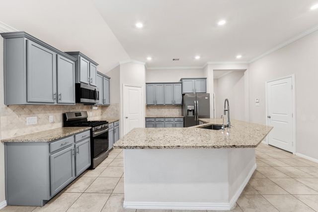 2151 Moss Creek Lane, Conroe, TX 77304