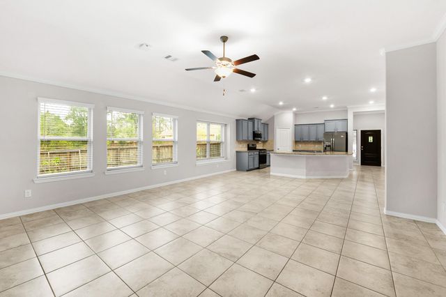 2151 Moss Creek Lane, Conroe, TX 77304