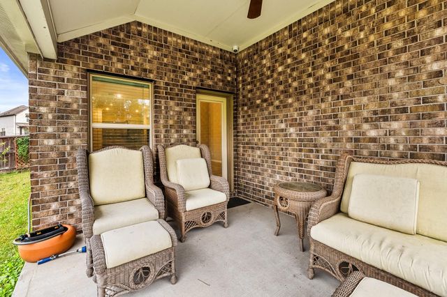 2151 Moss Creek Lane, Conroe, TX 77304