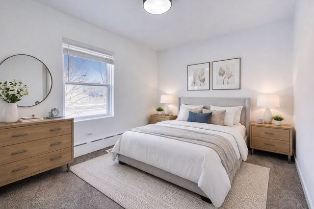 3047 W Berteau Avenue 1, Chicago, IL 60618