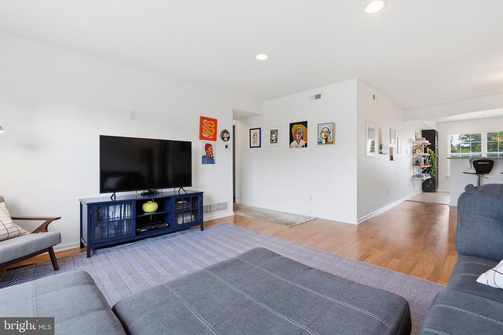 36 BANBURY CT, SOUTHAMPTON, PA 18966 — photo 5