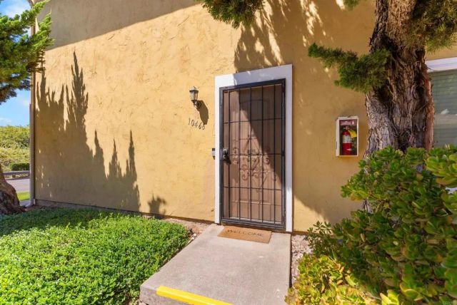 10466 Caminito Sulmona, San Diego, CA 92129