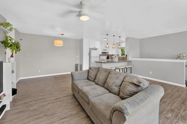 10466 Caminito Sulmona, San Diego, CA 92129