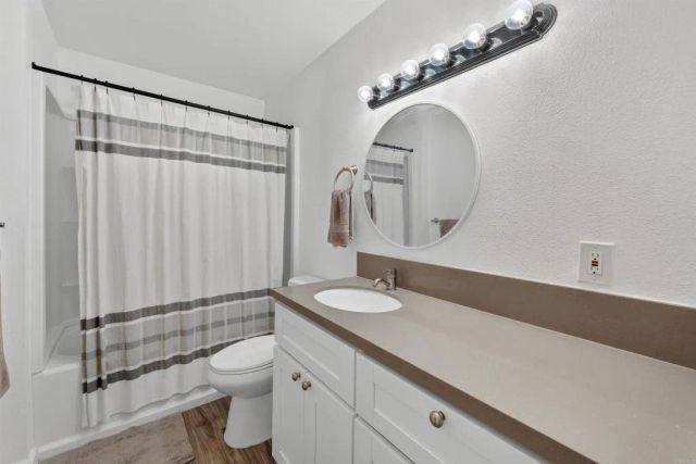 10466 Caminito Sulmona, San Diego, CA 92129