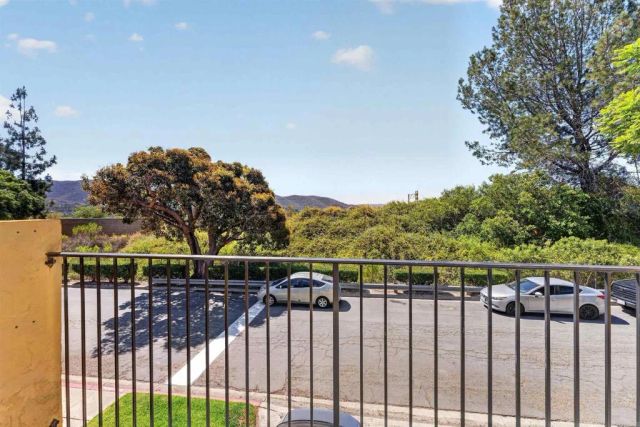 10466 Caminito Sulmona, San Diego, CA 92129