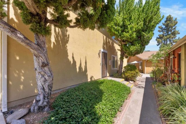 10466 Caminito Sulmona, San Diego, CA 92129