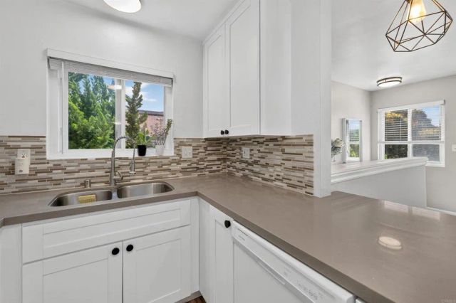 10466 Caminito Sulmona, San Diego, CA 92129