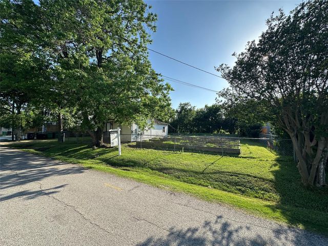 1439 Laird Street, Houston, TX 77008