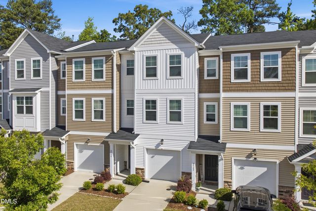 2524 Laurel Valley Way, Raleigh, NC 27604
