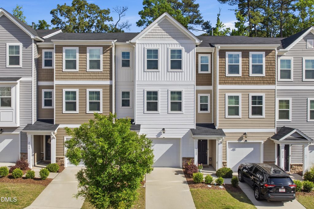 2524 Laurel Valley Way, Raleigh, NC 27604