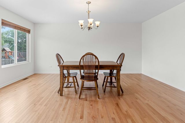 25138 PRESIDENTIAL Avenue, Plainfield, IL 60544