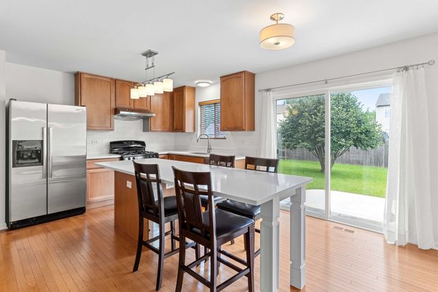 25138 PRESIDENTIAL Avenue, Plainfield, IL 60544