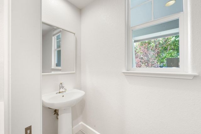 3041 Schooner Dr, El Dorado Hills, CA 95762
