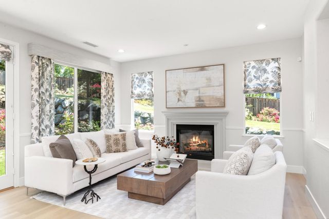 3041 Schooner Dr, El Dorado Hills, CA 95762