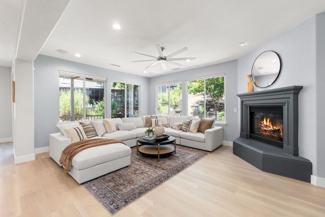 3041 Schooner Dr, El Dorado Hills, CA 95762