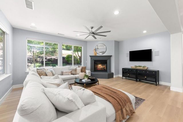 3041 Schooner Dr, El Dorado Hills, CA 95762