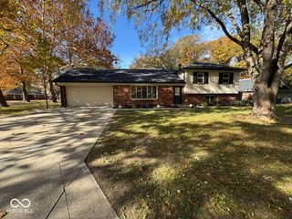 4401 N Redding Road, Muncie, IN 47304