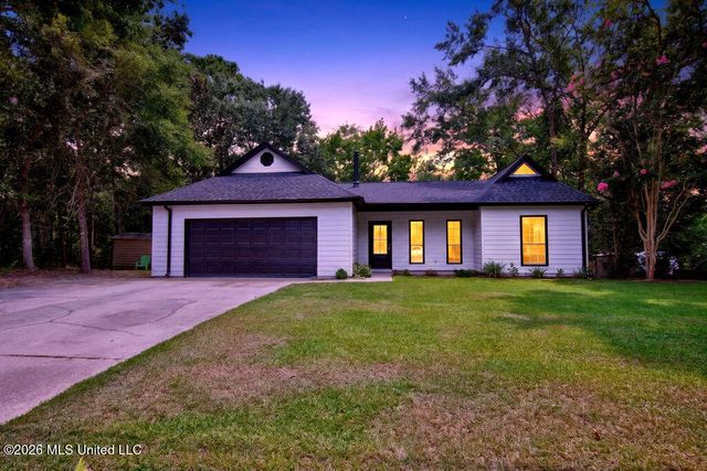 1528 Barracuda Drive, Gautier, MS 39553