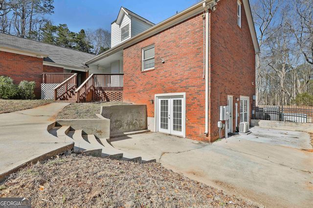 135 Kayla Drive, Fayetteville, GA 30215