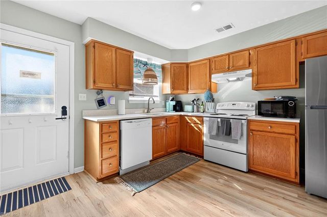 4530 Pleasure AVE, Virginia Beach, VA 23455