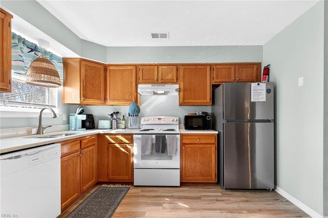 4530 Pleasure AVE, Virginia Beach, VA 23455