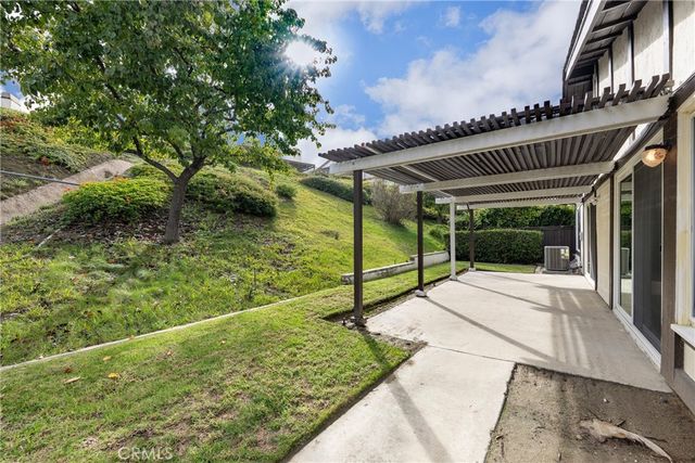 500 S Calle De Casas, Anaheim Hills, CA 92807