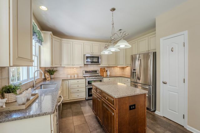 1327 MURRAY DOWNS WAY, Reston, VA 20194