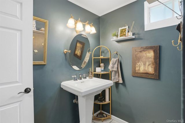 19 Regent Road, Warwick, NY 10990