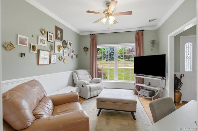19 Regent Road, Warwick, NY 10990