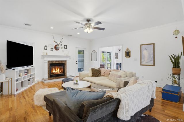 19 Regent Road, Warwick, NY 10990