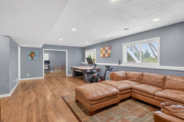 6220 Homestead Avenue S, Cottage Grove, MN 55016