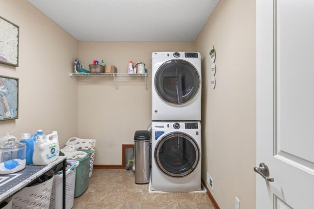 6220 Homestead Avenue S, Cottage Grove, MN 55016