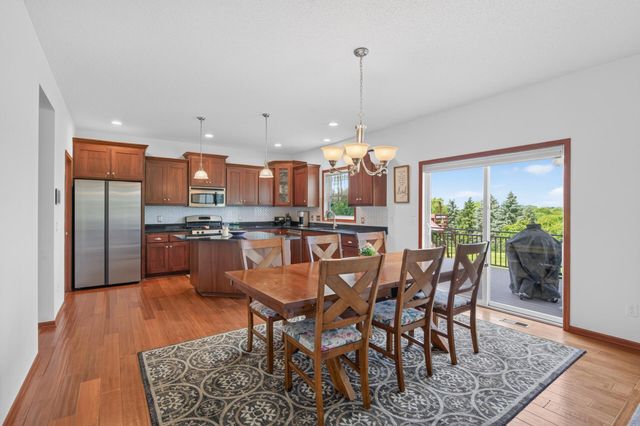 6220 Homestead Avenue S, Cottage Grove, MN 55016