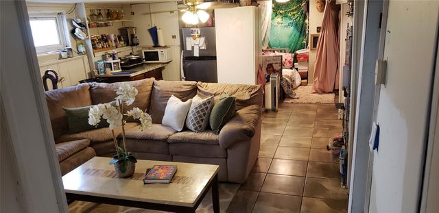 269 Windsor Parkway, Hempstead, NY 11550