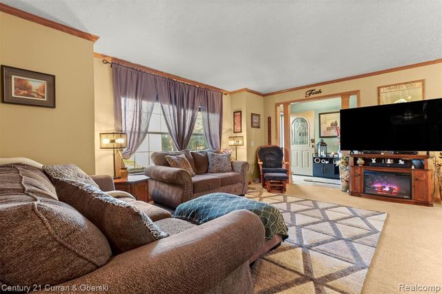 11191 Shady Grove Court, South Lyon, MI 48178