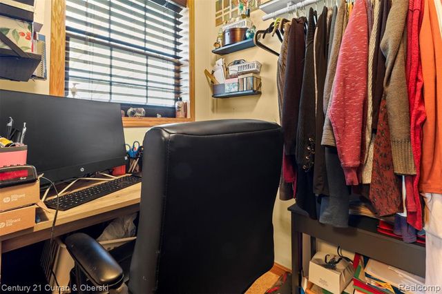 11191 Shady Grove Court, South Lyon, MI 48178