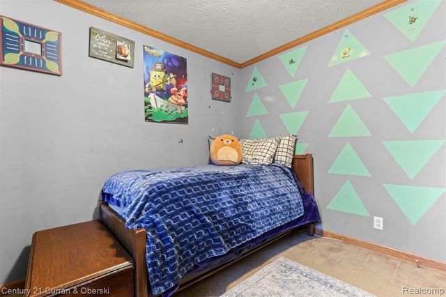 11191 Shady Grove Court, South Lyon, MI 48178