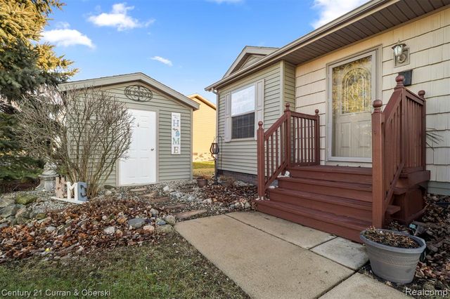 11191 Shady Grove Court, South Lyon, MI 48178