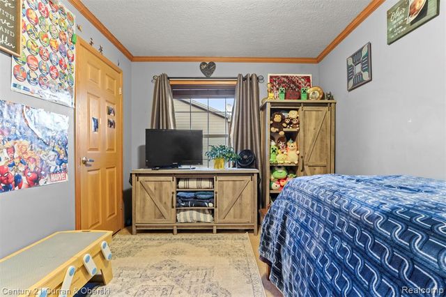 11191 Shady Grove Court, South Lyon, MI 48178