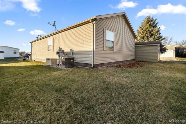 11191 Shady Grove Court, South Lyon, MI 48178