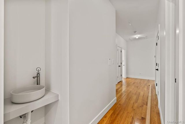 80 Twin Avenue 301, Spring Valley, NY 10977